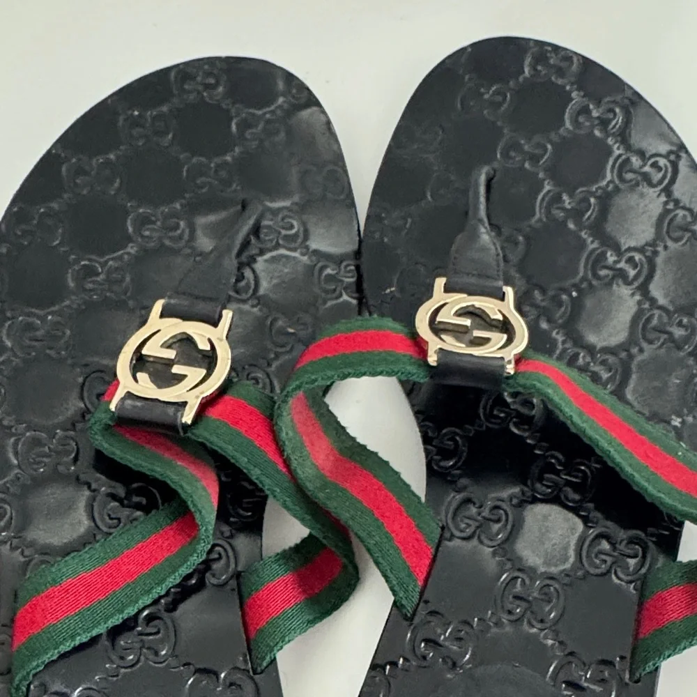 Gucci Black Flip Flops with Red and Green Straps - Picture 3 of 11